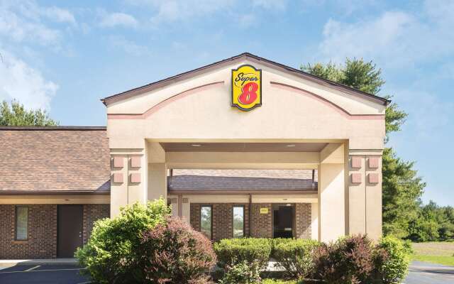 Super 8 by Wyndham Taylorville IL