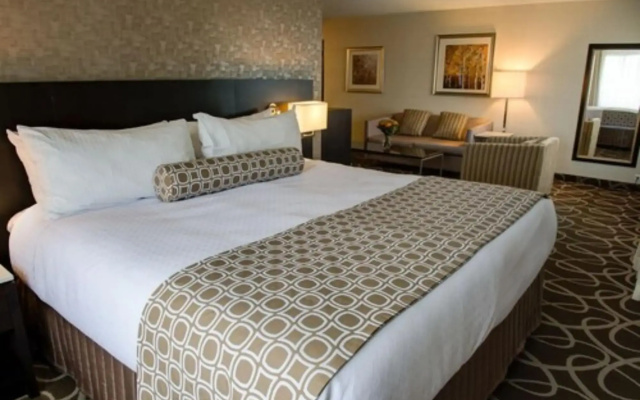 Crowne Plaza Kitchener-Waterloo by IHG
