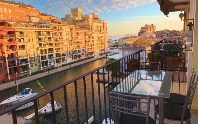 Cozy apartment on the sea