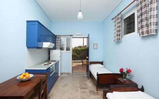 Alexandros Apartments