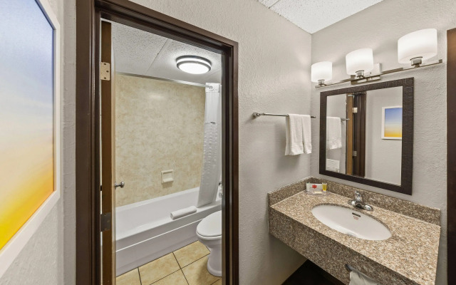 Days Inn by Wyndham Winona