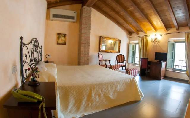 La Tavola Rotonda