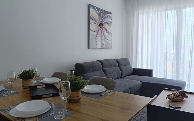 Larvella Estia Luxury Suites