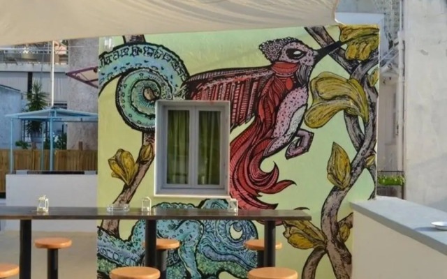 Chameleon Youth Hostel - Hostel