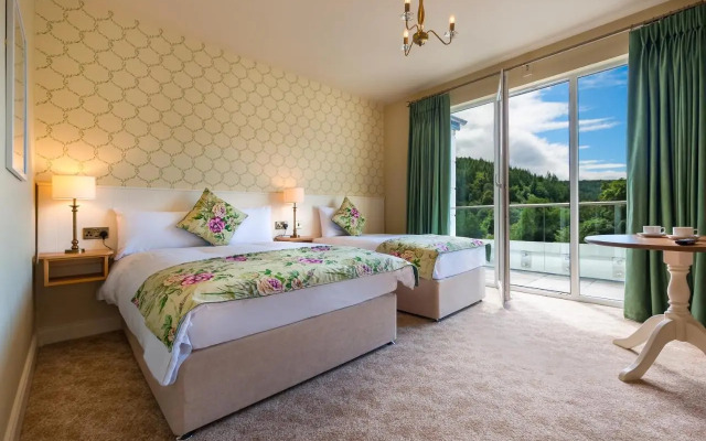 Best Western Woodenbridge Hotel & Lodge