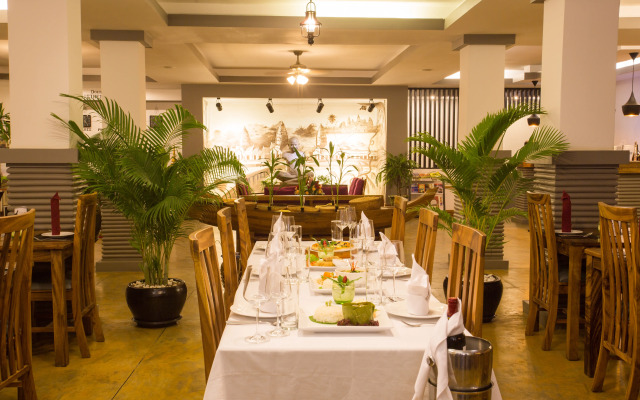 Double Leaf Boutique Hotel