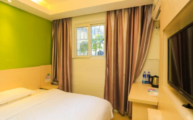 Shenzhen New Direction Boutique Hotel (Cuizhu Subway Station)