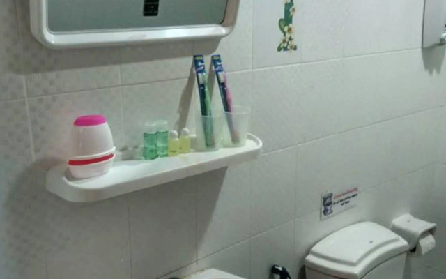 Phuket IYH Express Hostel