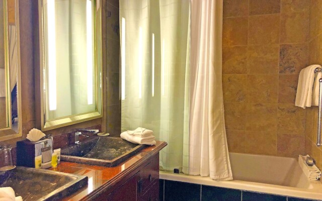 Border House at Crystal Bay Casino