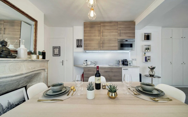 Amazing Historical Parisien Apartment Next TO Louvre Area ! - 1