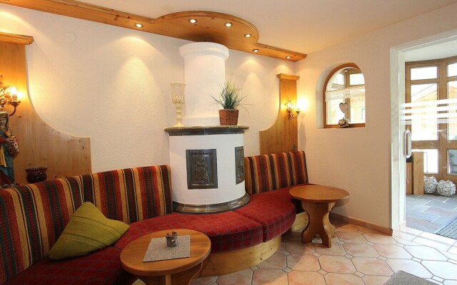 Delightful Apartment in Oetz With Balcony