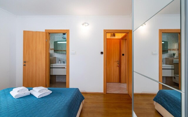 Stunning Apartment in Krusevo With Jacuzzi, Wifi and 1 Bedrooms