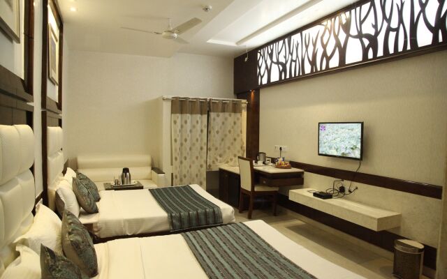 Hotel Emerald