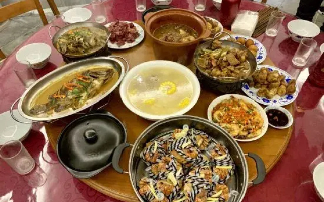 Hongcun Chuanyuan·Wild Luxury Viewing Family Parent-child Vacation Homestay (Tachuan Store)