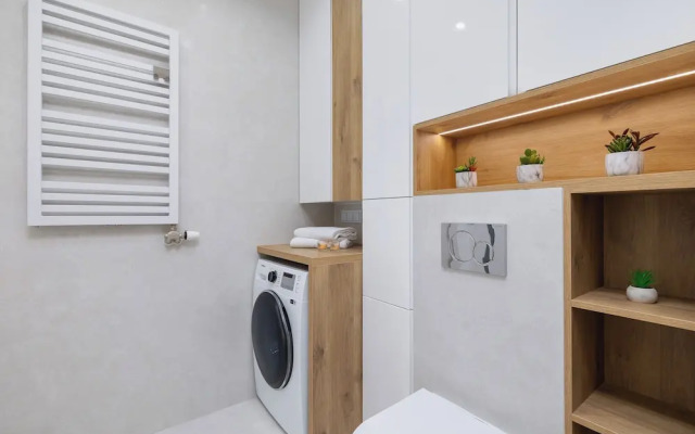 Apartament na Alei Pokoju by Renters
