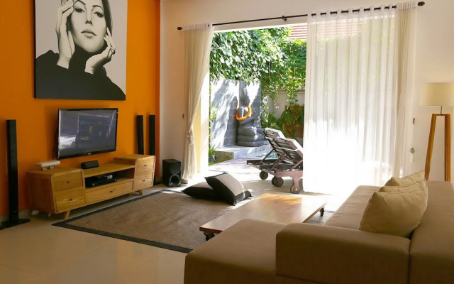 Del Mar Beach Villas-2 Bedroom Private Pool
