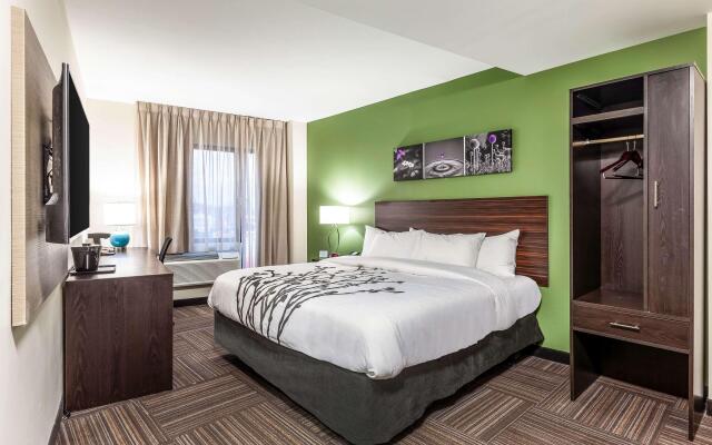 Van Wyck Hotel & Suites Near JFK Airport