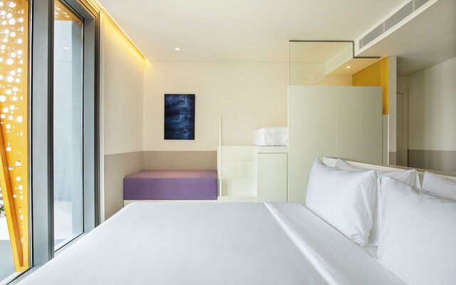 Wink Hotel Tuy Hoa Beach - 24hrs stay & Rooftop Pool Bar