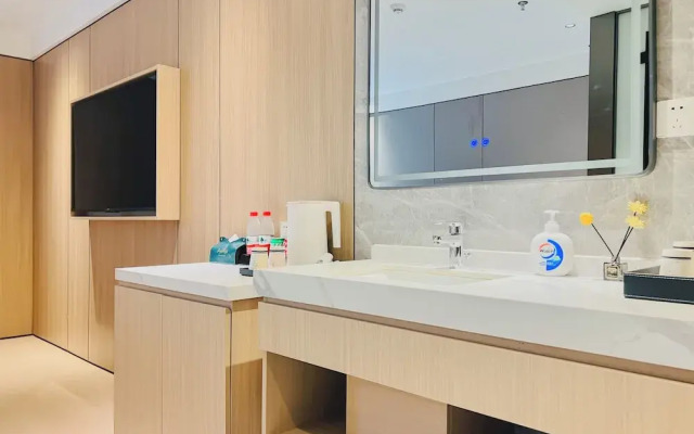Dayin Hotel (Shanghai People's Square & Suzhou River Branch)