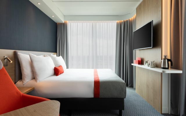 Holiday Inn Express Amsterdam - North Riverside by IHG - Image 3