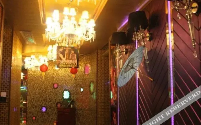 Zhongshan Haolong Business Hotel