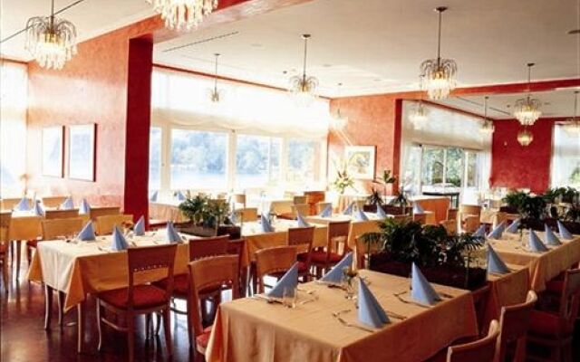 Hotel Trst