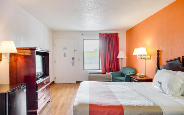 Motel 6 White House, TN