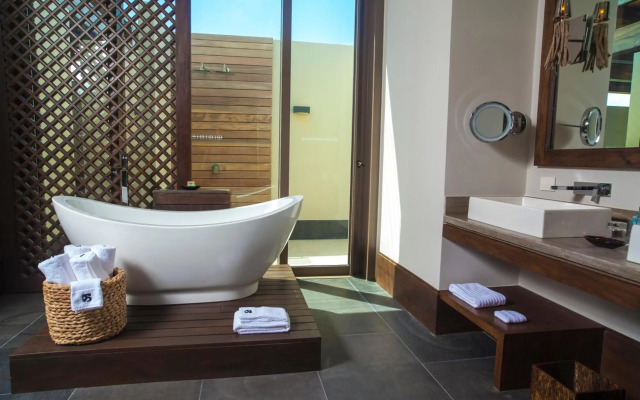 Nizuc Resort and Spa