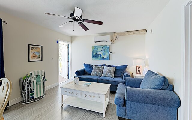 New Listing! Tranquil Getaway 350 To Prized Beach 1 Bedroom Apts