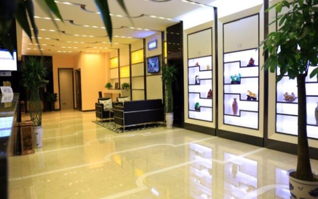 Lavande Hotel Nanjing Shuiximen Street Mochou Lake Park