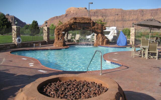 Holiday Inn Express & Suites Moab by IHG