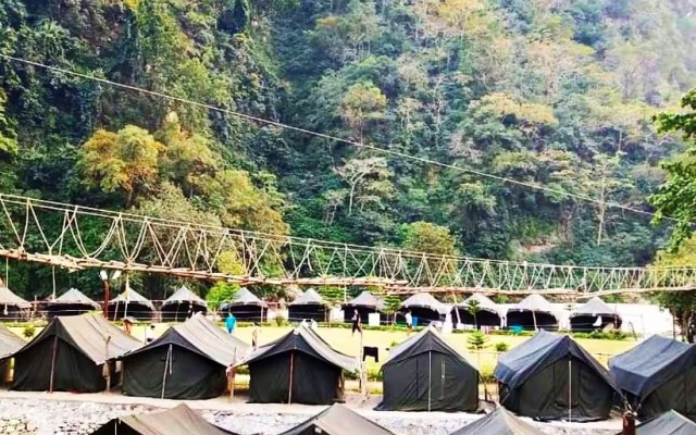 Hideaway By Bull Adventure Camp
