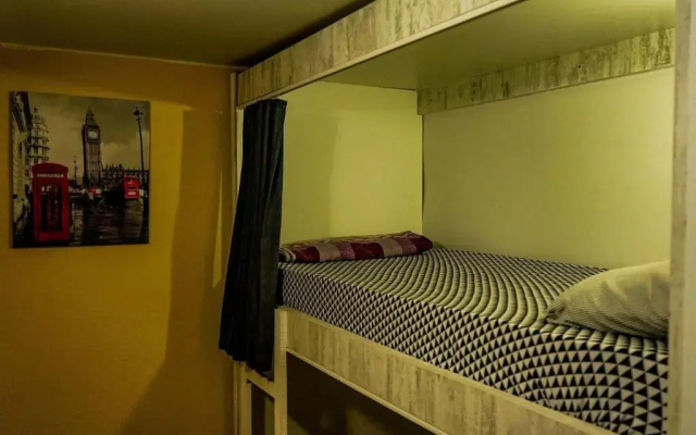 Lana Hostel