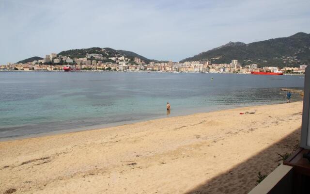 studio pieds dans l’eau