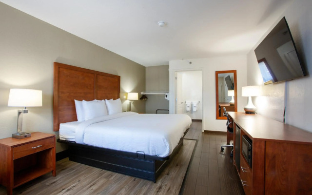 The Hotel Serene Glendale Peoria, Surestay Collection by BW