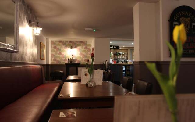 Alcester Inn