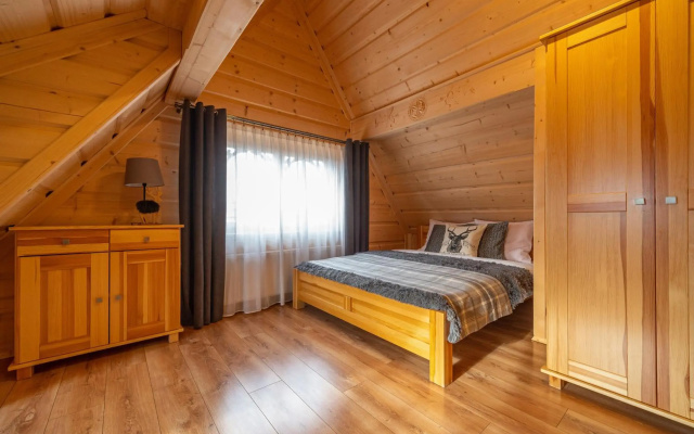 Apartamenty Willa Olsza - wood house & mountain view