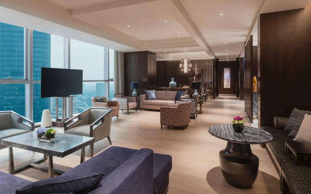 Hyatt Regency Shanghai, Wujiaochang