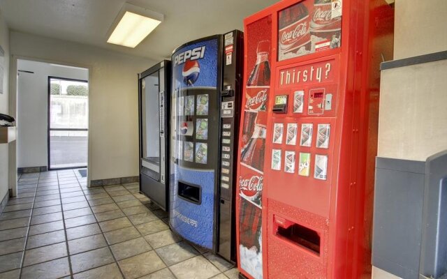 Motel 6 Elizabethtown, KY