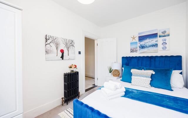 London Bridge 2 bed Apartment Borough Market