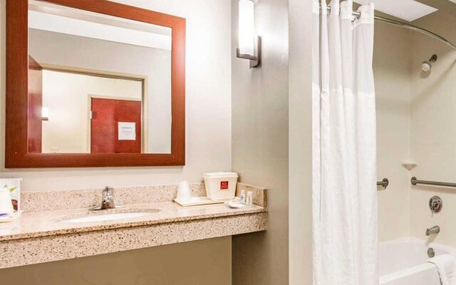 Comfort Suites Tuscaloosa near University