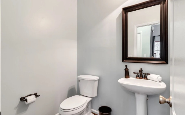 4 bedroom, Parkside Terrace Lane