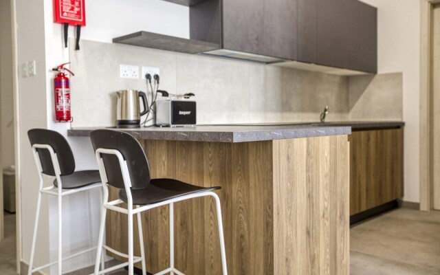 Gzira Suite 14