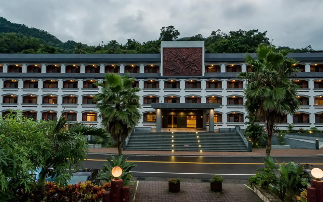 Dong Tair Spa Hotel