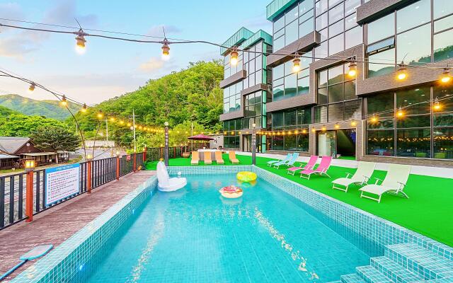 Avianto kids poolvilla