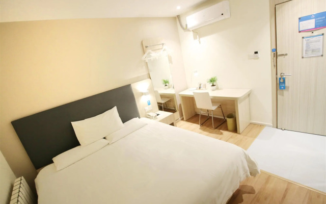 Yitel Hotel
