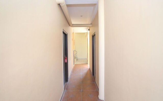 OYO 12379 Hotel Riyasat