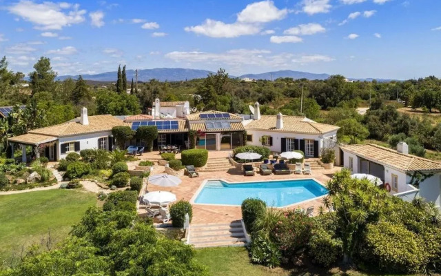 Quinta Da Brisa In Mexilhoeira Grande