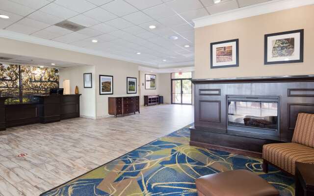 Best Western Leesburg Hotel & Conference Center