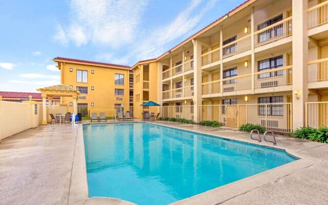 La Quinta Inn and Suites Fresno-Yosemite